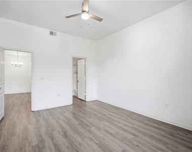17101 Carrington Park Drive - Photo Thumbnail 13