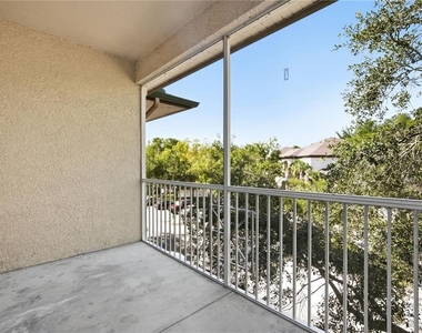 17101 Carrington Park Drive - Photo Thumbnail 15