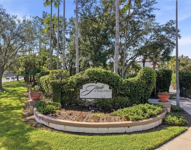 17101 Carrington Park Drive - Photo Thumbnail 21