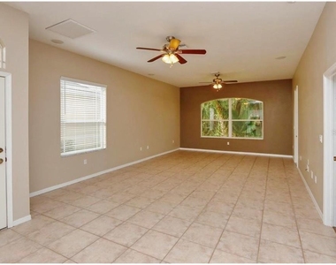 7633 Wimpole Drive - Photo Thumbnail 4