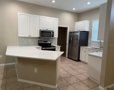 7633 Wimpole Drive - Photo Thumbnail 3