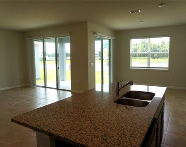 5060 Sparkling Water Way - Photo Thumbnail 10