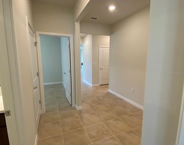 5060 Sparkling Water Way - Photo Thumbnail 3