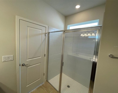 5060 Sparkling Water Way - Photo Thumbnail 14