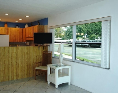 4330 Tahitian Gardens Circle - Photo Thumbnail 7
