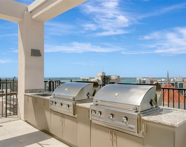 33 S Palm Avenue - Photo Thumbnail 29