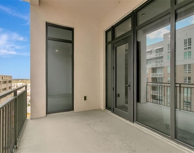 33 S Palm Avenue - Photo Thumbnail 23