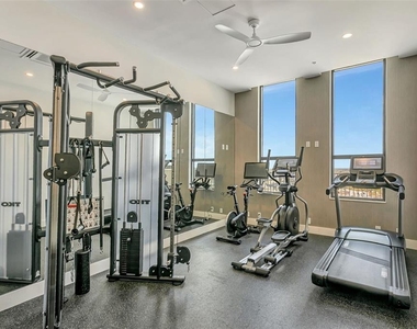 33 S Palm Avenue - Photo Thumbnail 25