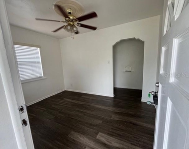 2506 W Union Street - Photo Thumbnail 1