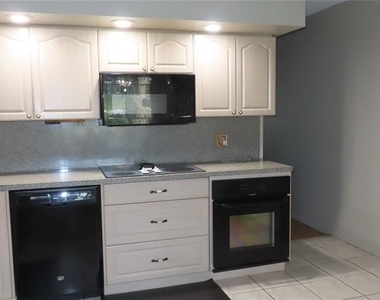 2402 Ecuadorian Way - Photo Thumbnail 8