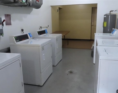 2402 Ecuadorian Way - Photo Thumbnail 26