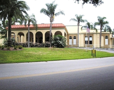 2402 Ecuadorian Way - Photo Thumbnail 28