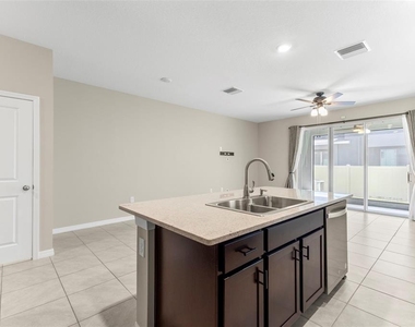 2908 Evergreen Elm Pass - Photo Thumbnail 4