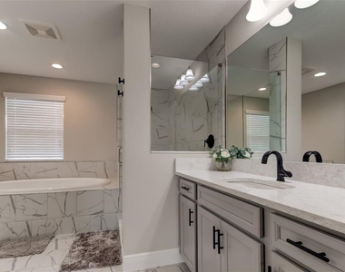 13118 Jeter Creek Drive - Photo Thumbnail 5