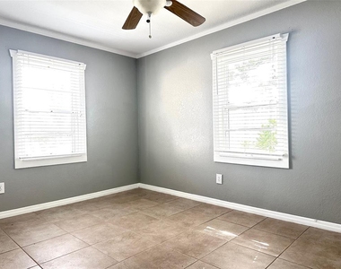 18007 Gulf Boulevard - Photo Thumbnail 7