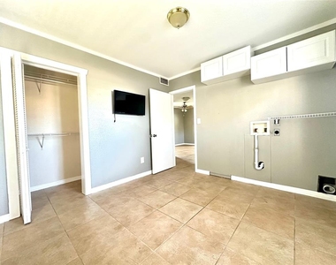 18007 Gulf Boulevard - Photo Thumbnail 13