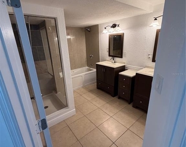 7619 Summertree Lane - Photo Thumbnail 6