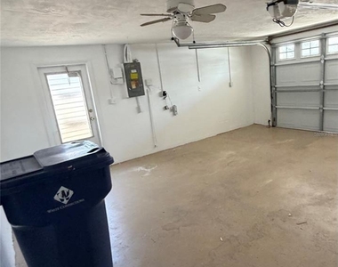 7619 Summertree Lane - Photo Thumbnail 19