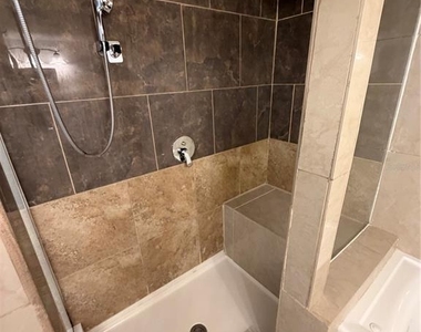 7619 Summertree Lane - Photo Thumbnail 7
