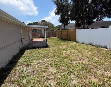 7619 Summertree Lane - Photo Thumbnail 21