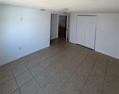 7619 Summertree Lane - Photo Thumbnail 5