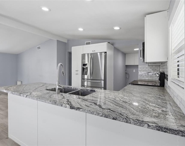 36131 Zinnia Street - Photo Thumbnail 7