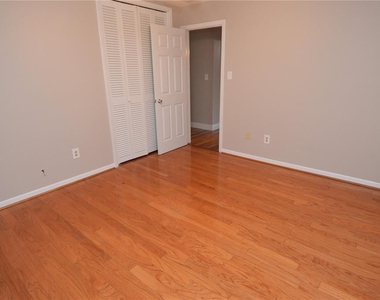 981 Damrosch Street - Photo Thumbnail 28