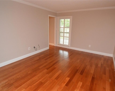 981 Damrosch Street - Photo Thumbnail 65