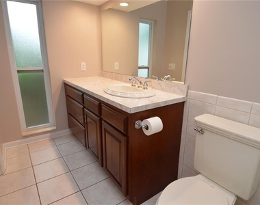 981 Damrosch Street - Photo Thumbnail 62