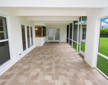 981 Damrosch Street - Photo Thumbnail 70