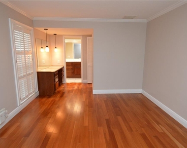 981 Damrosch Street - Photo Thumbnail 53