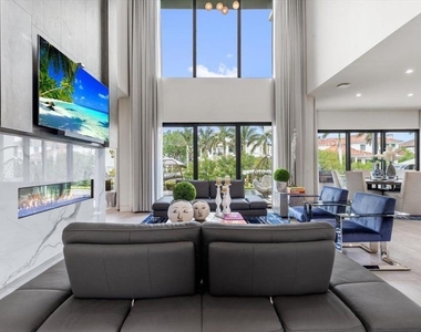 5131 W Neptune Way - Photo Thumbnail 19