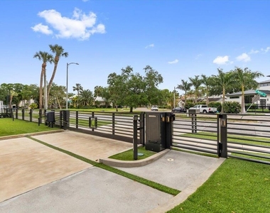5131 W Neptune Way - Photo Thumbnail 1