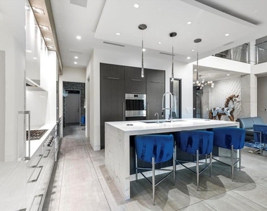 5131 W Neptune Way - Photo Thumbnail 7