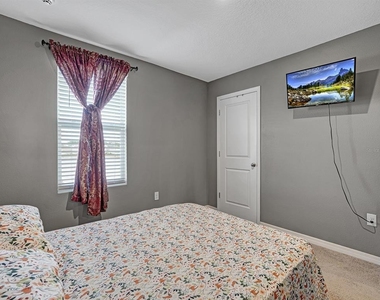 7850 Sail Clover Lane - Photo Thumbnail 18