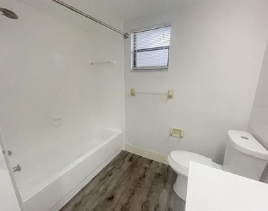 12834 Lake Tree Lane - Photo Thumbnail 10