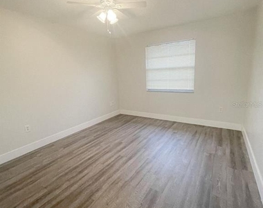 12834 Lake Tree Lane - Photo Thumbnail 8