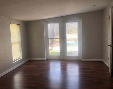 4062 10th Avenue N - Photo Thumbnail 6