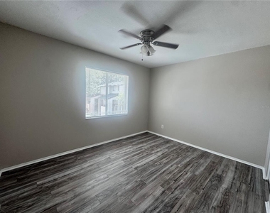 5503 Pokeweed Court - Photo Thumbnail 13
