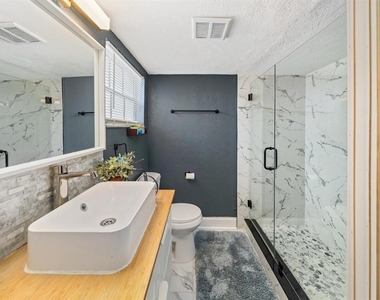3549 Rockaway Drive - Photo Thumbnail 9