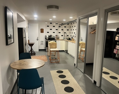 219 East 33rd Street - Photo Thumbnail 3