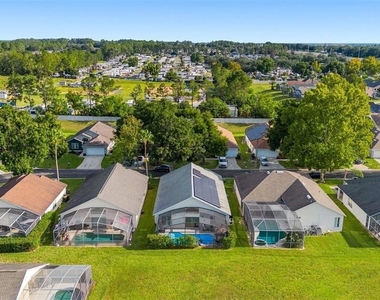 334 Grosvenor Loop - Photo Thumbnail 54