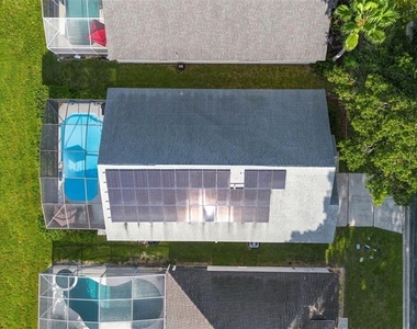 334 Grosvenor Loop - Photo Thumbnail 53