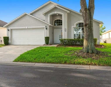 334 Grosvenor Loop - Photo Thumbnail 3