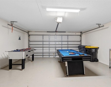 334 Grosvenor Loop - Photo Thumbnail 60