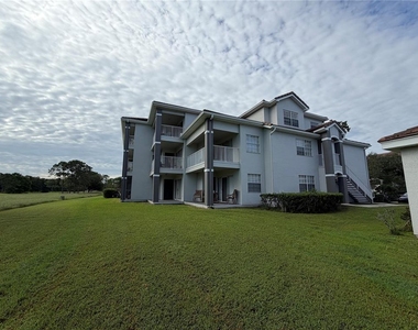 14037 Fairway Island Drive - Photo Thumbnail 11