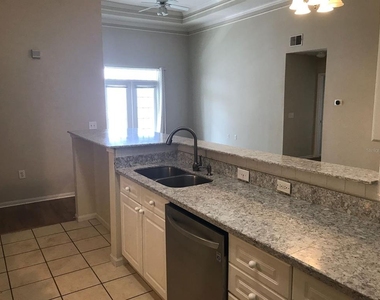 239 Longview Avenue - Photo Thumbnail 2