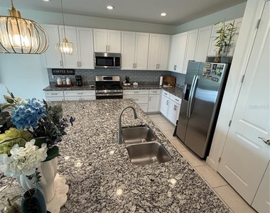 3294 Woodland Brook Way - Photo Thumbnail 4