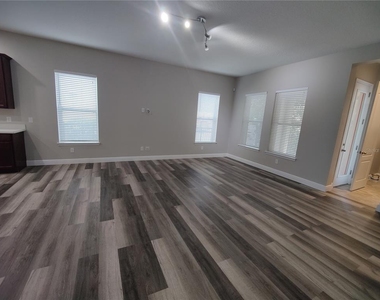 9042 Yonath Street - Photo Thumbnail 12