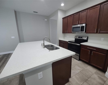 9042 Yonath Street - Photo Thumbnail 4